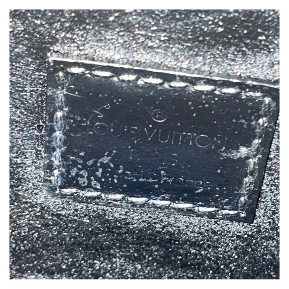 Authentic Louis Vuitton Epi Jasmine Women Handbag - Picture 12 of 14